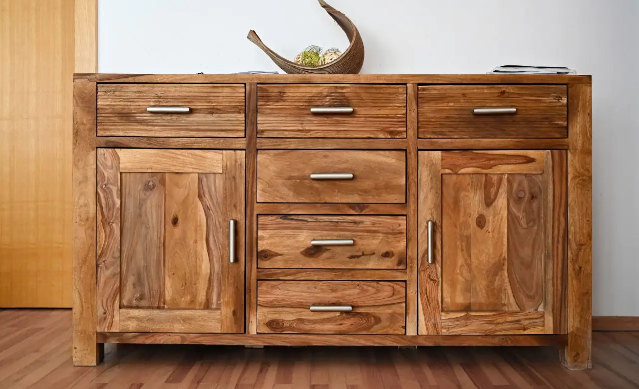 Acari del legno nei mobili o nel parquet? Ecco il metodo fai da te per eliminarli subito