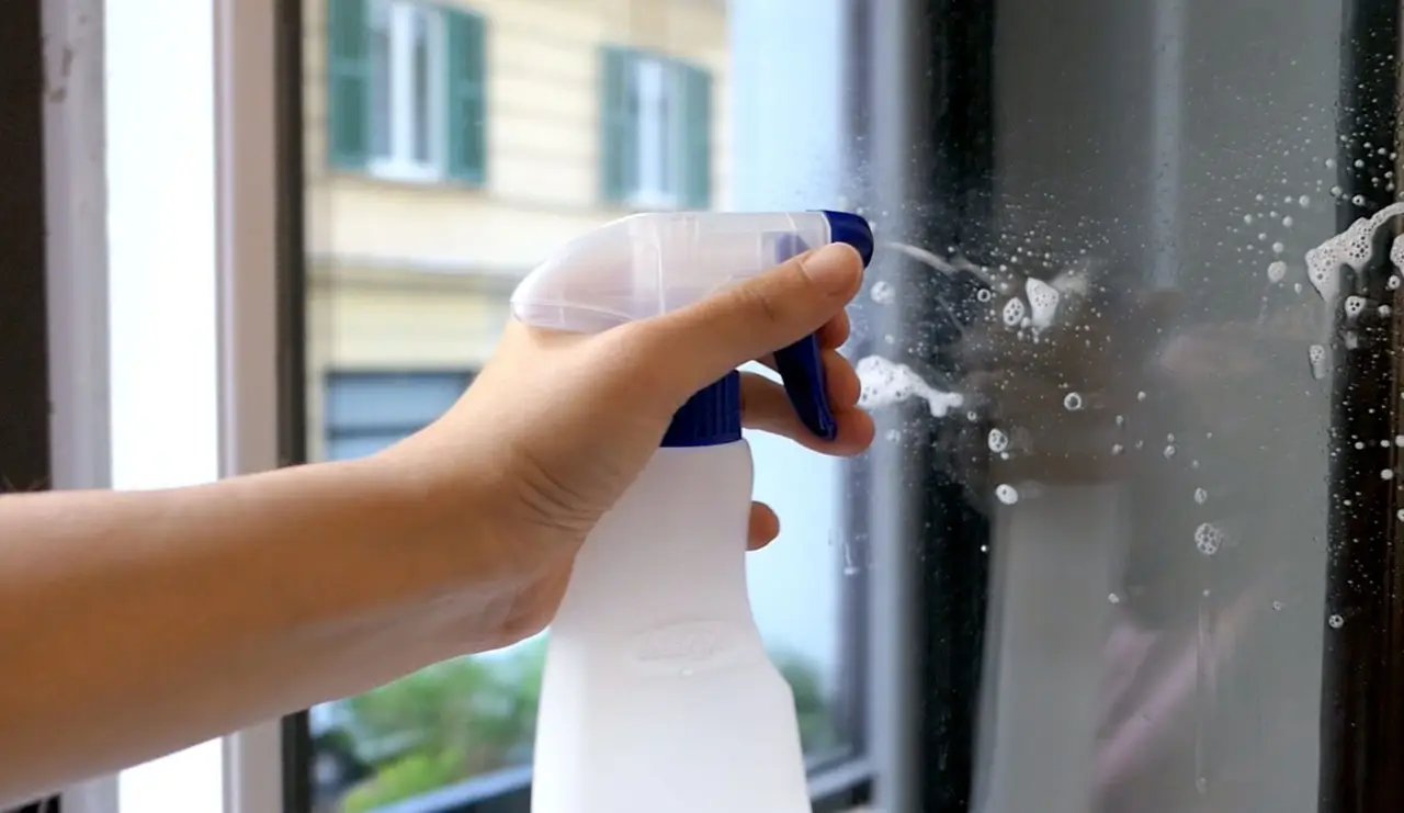 Attenzione a questo prodotto per le pulizie: ecco come si usa e perché può essere pericoloso